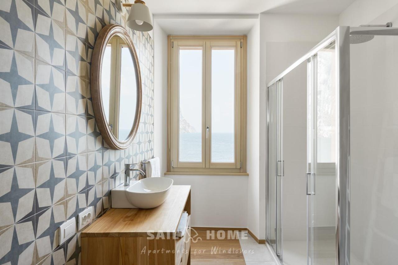 Campione Univela Apartments Campione del Garda Esterno foto